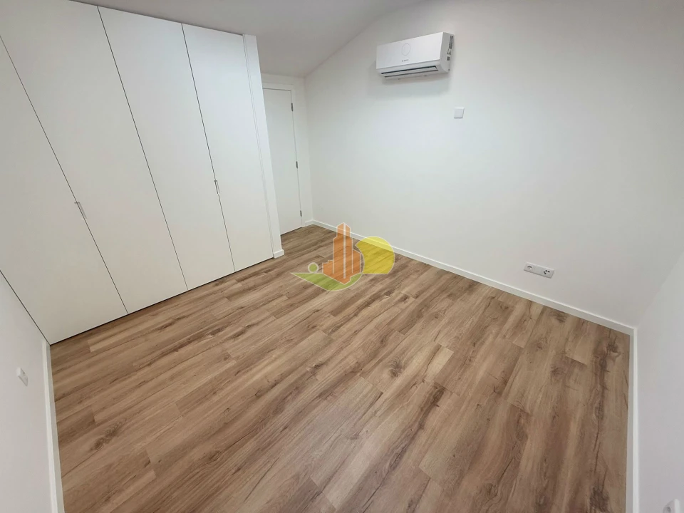 Apartamento T4 para Venda em Tavarede Foto 28