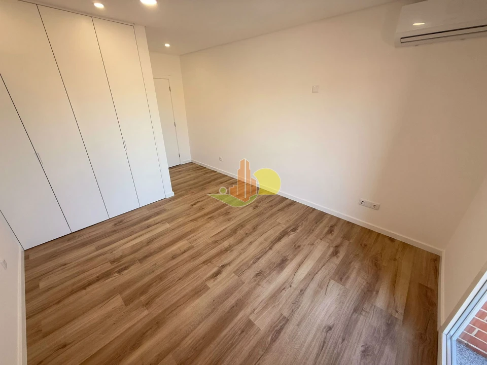 Apartamento T4 para Venda em Tavarede Foto 20