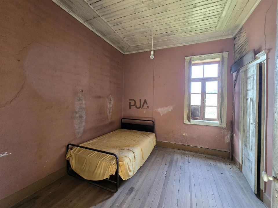 Moradia T5 para Venda em Sezures Foto 7