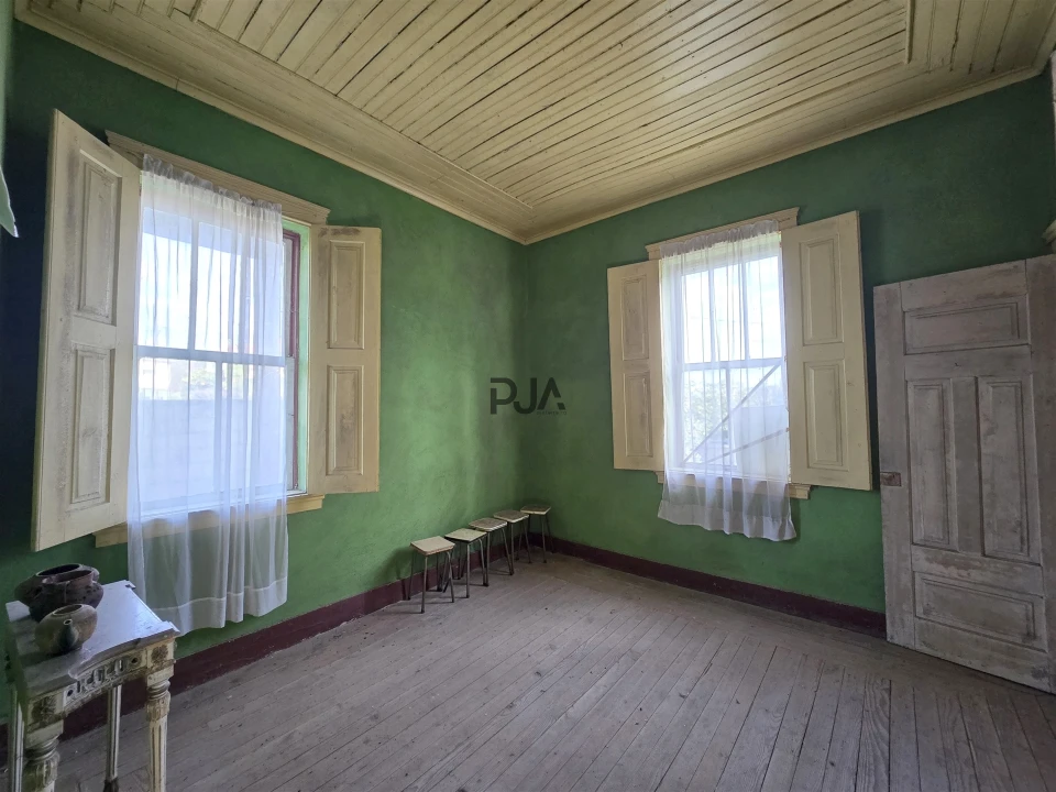 Moradia T5 para Venda em Sezures Foto 4