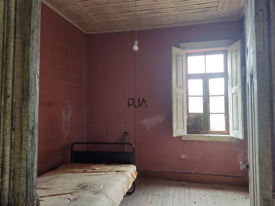 Moradia T5 para Venda em Sezures Foto 4