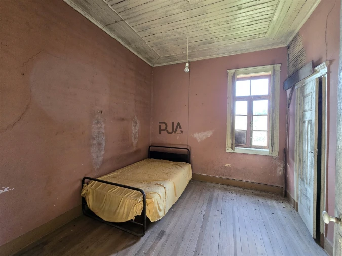 Moradia T5 para Venda em Sezures Foto 7