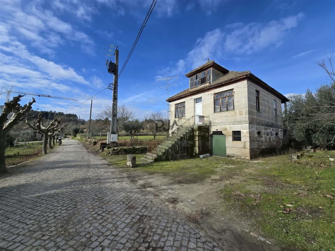 Moradia T5 para Venda em Sezures Foto 14