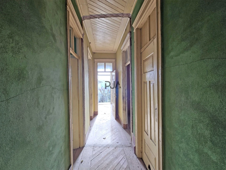 Moradia T5 para Venda em Sezures Foto 5