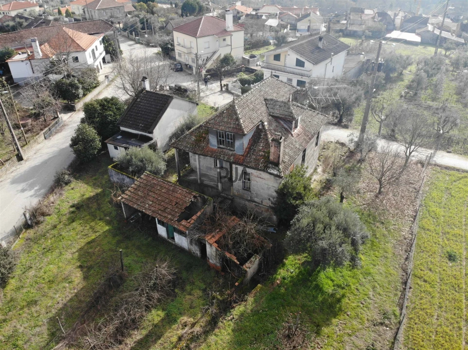 Moradia T5 para Venda em Sezures Foto 12