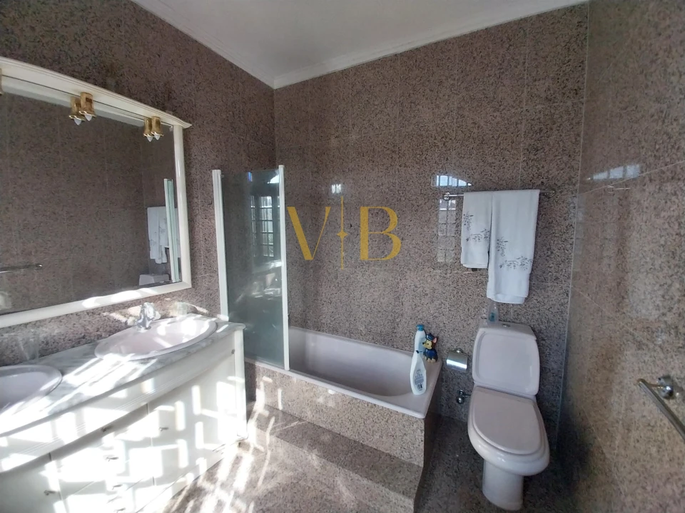 Moradia T4 para Venda em Póvoa de Varzim, Beiriz e Argivai Foto 15
