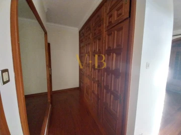 Moradia T4 para Venda em Póvoa de Varzim, Beiriz e Argivai