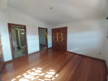 Moradia T4 para Venda em Póvoa de Varzim, Beiriz e Argivai