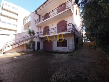 Moradia T4 para Venda em Póvoa de Varzim, Beiriz e Argivai