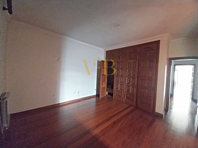 Moradia T4 para Venda em Póvoa de Varzim, Beiriz e Argivai Foto 12