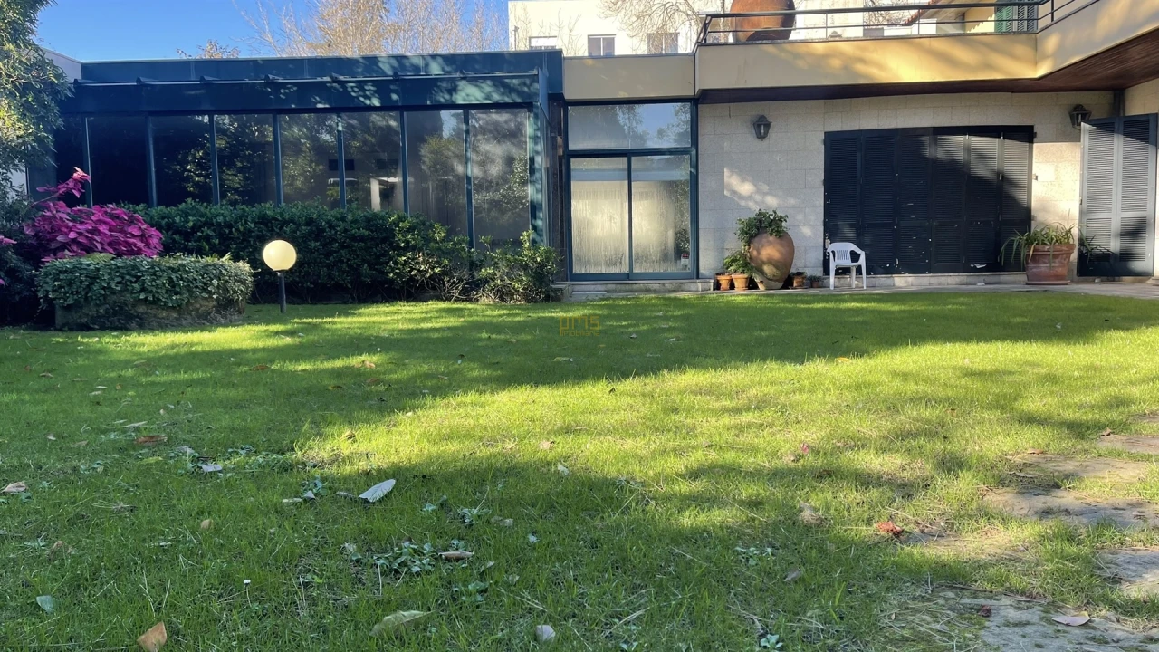 Moradia T3 para Venda em Lordelo do Ouro e Massarelos Foto 3