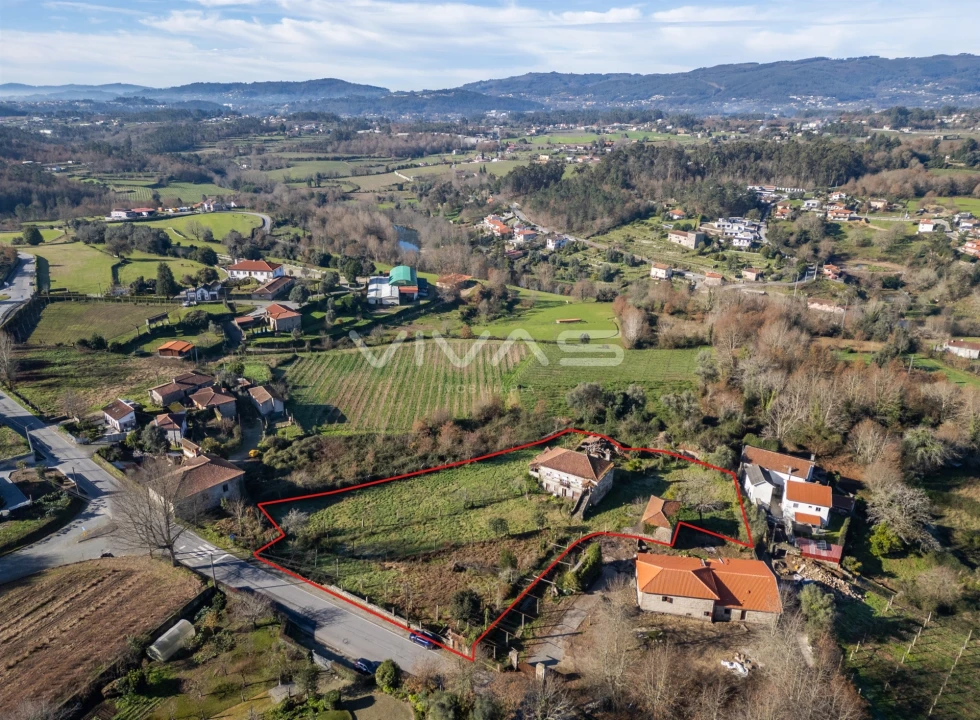 Quinta T6 para Venda em Caldelas, Sequeiros e Paranhos Foto 11