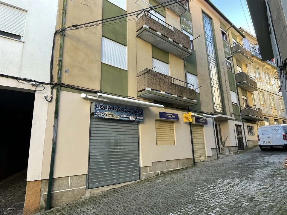 Loja para Venda em Gouveia (São Pedro e São Julião) Foto 1