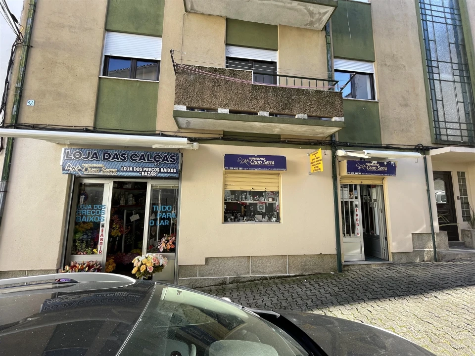 Loja para Venda em Gouveia (São Pedro e São Julião) Foto 7