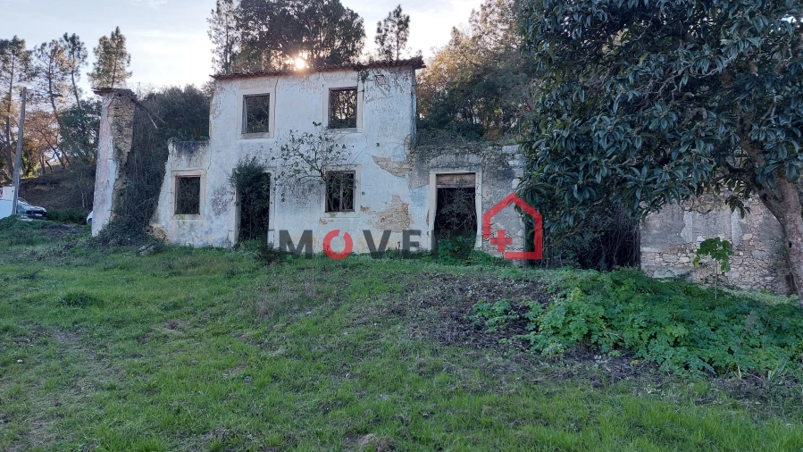 Moradia T2 para Venda em Nossa Senhora da Piedade Foto 2