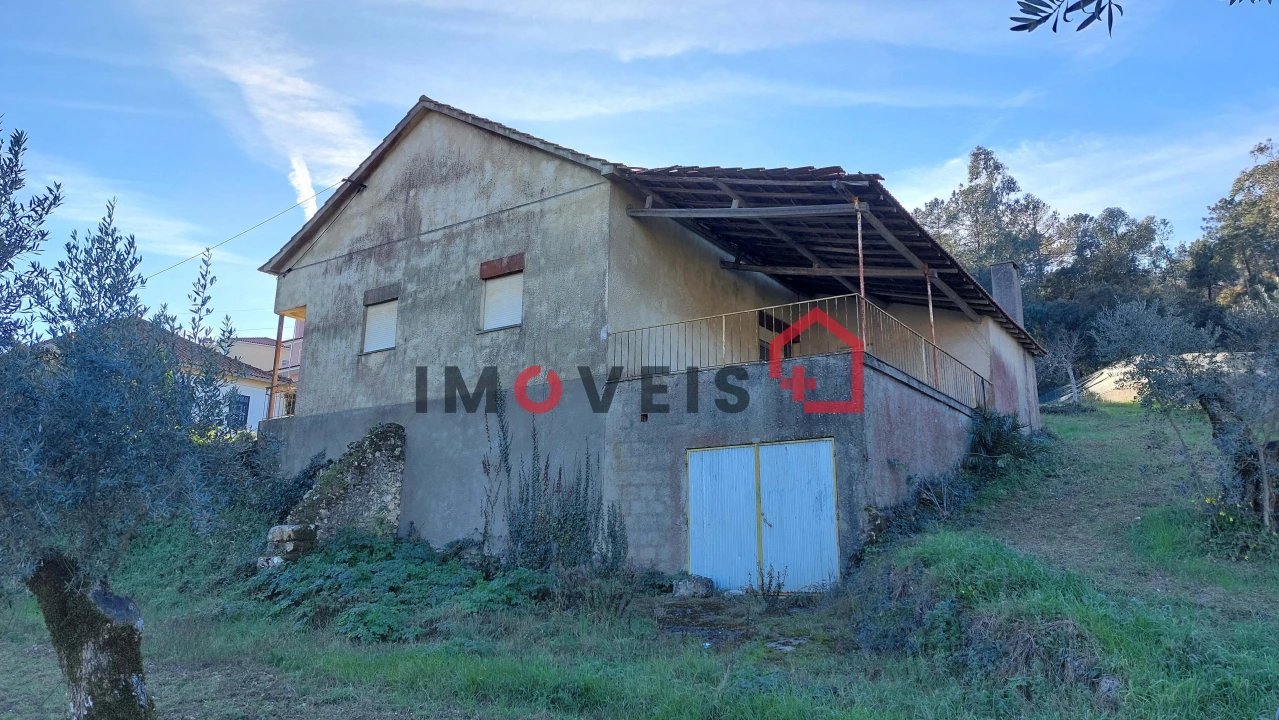 Moradia T2 para Venda em Nossa Senhora da Piedade Foto 1