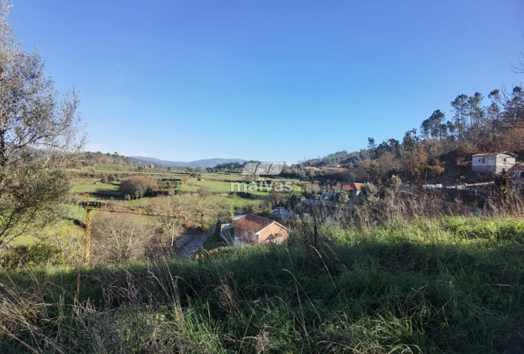 Terreno Misto para Venda em Sobradelo da Goma Foto 20