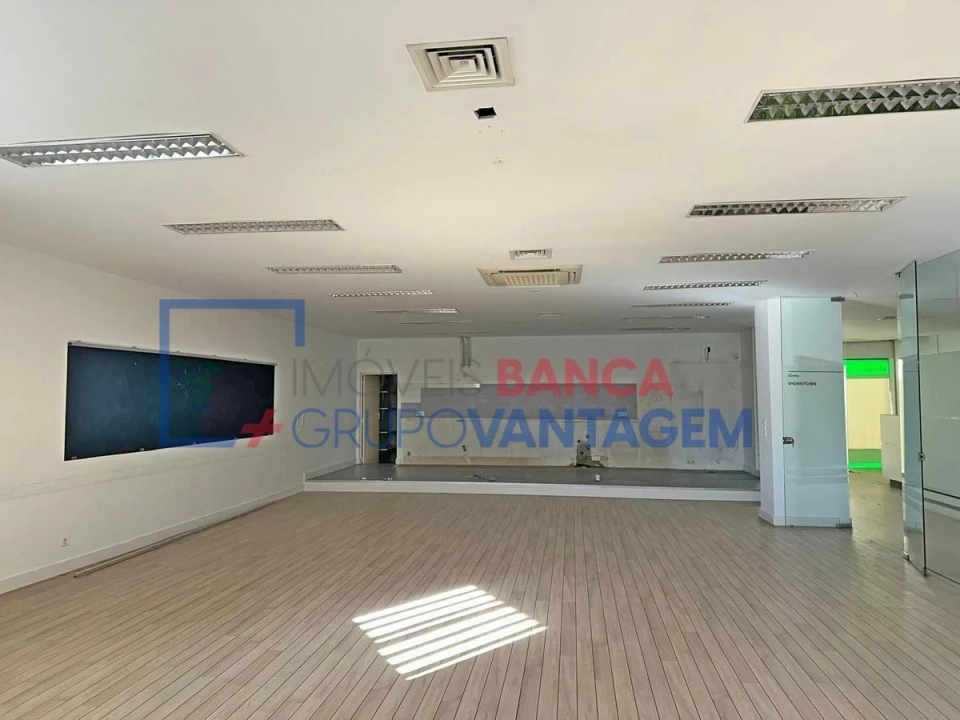 Loja para Venda em Marvila, Ribeira Santarém, São Salvador, São Nicolau Foto 12