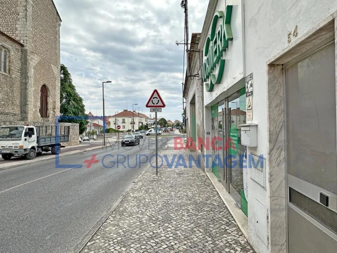 Loja para Venda em Marvila, Ribeira Santarém, São Salvador, São Nicolau Foto 3