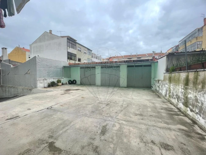 Garagem para Venda em Alto do Seixalinho, Santo André e Verderena Foto 2