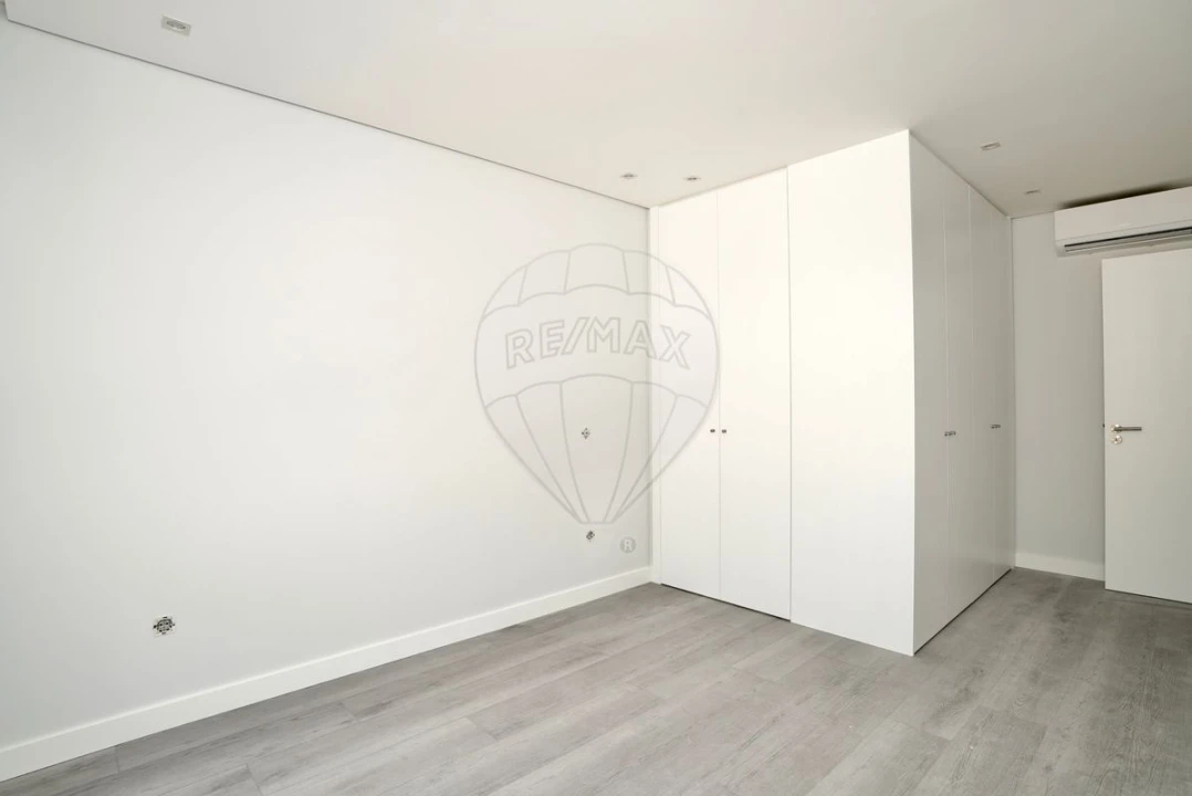 Apartamento T3 para Venda em Alverca do Ribatejo e Sobralinho Foto 13