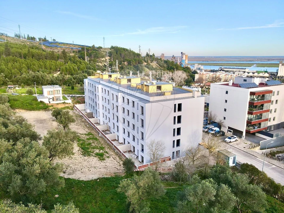 Apartamento T2 para Venda em Alverca do Ribatejo e Sobralinho Foto 14