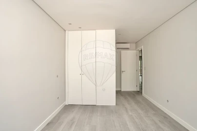 Apartamento T3 para Venda em Alverca do Ribatejo e Sobralinho