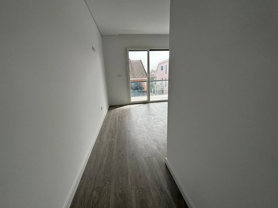 Moradia T4 para Venda em Fernao Ferro Foto 9