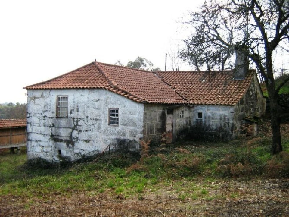 Moradia T3 para Venda em Miranda Foto 1