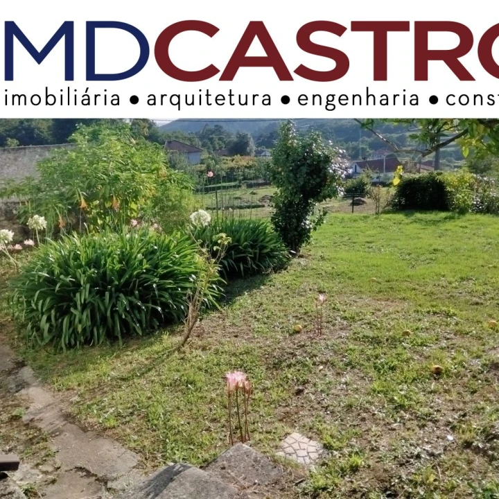 Moradia T5 para Venda em Miranda Foto 11