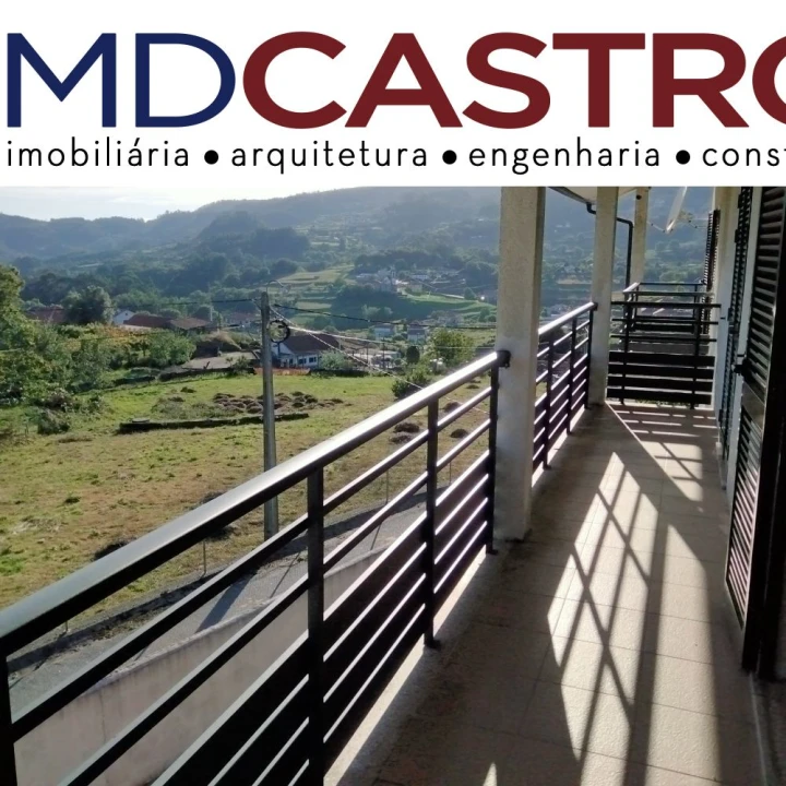 Moradia T5 para Venda em Miranda Foto 15