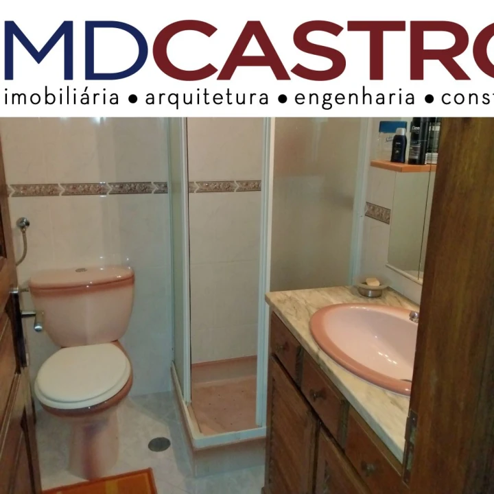 Moradia T5 para Venda em Miranda Foto 21