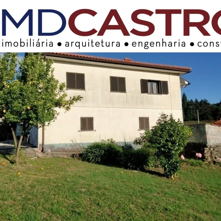 Moradia T5 para Venda em Miranda Foto 3