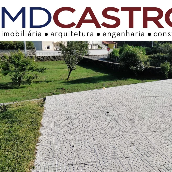 Moradia T5 para Venda em Miranda Foto 7