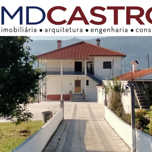 Moradia T5 para Venda em Miranda Foto 2