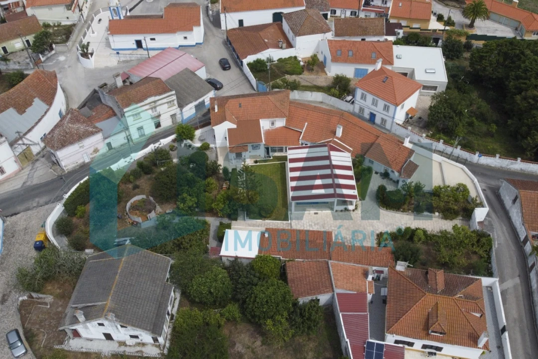 Quinta T4 para Venda em Miragaia e Marteleira Foto 3