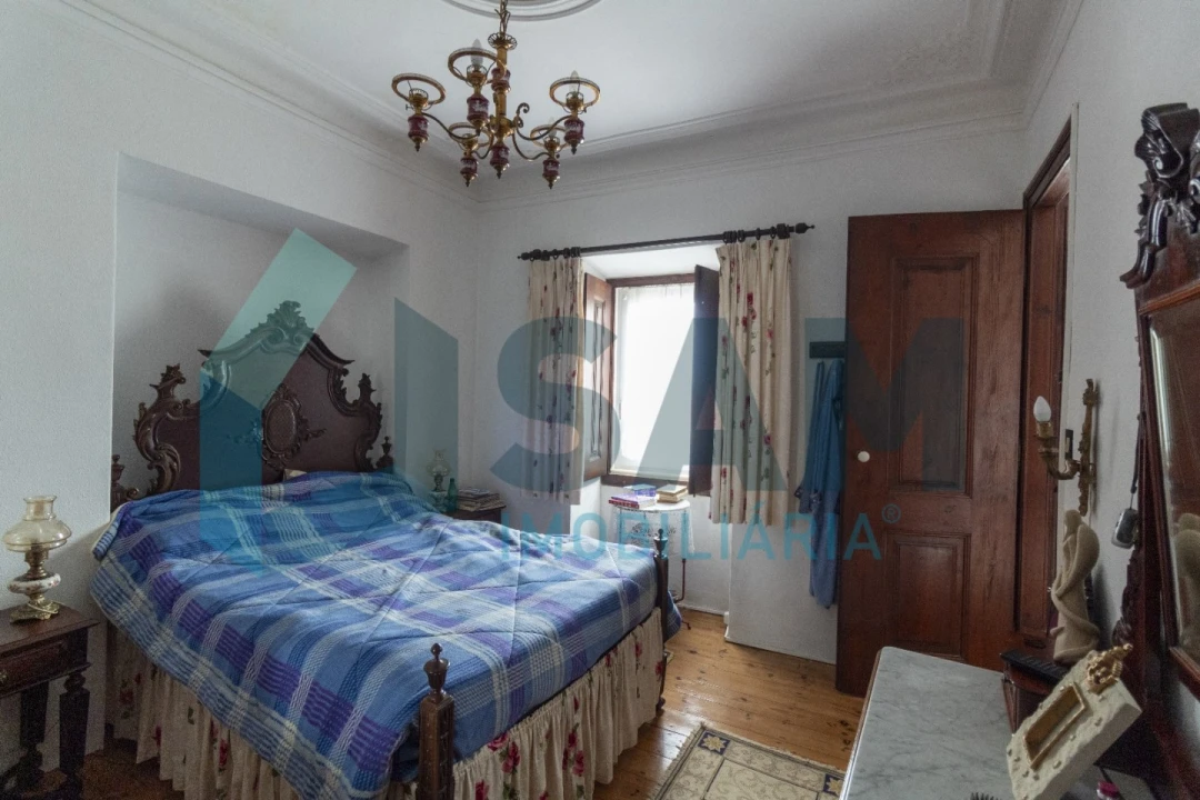 Quinta T4 para Venda em Miragaia e Marteleira Foto 24