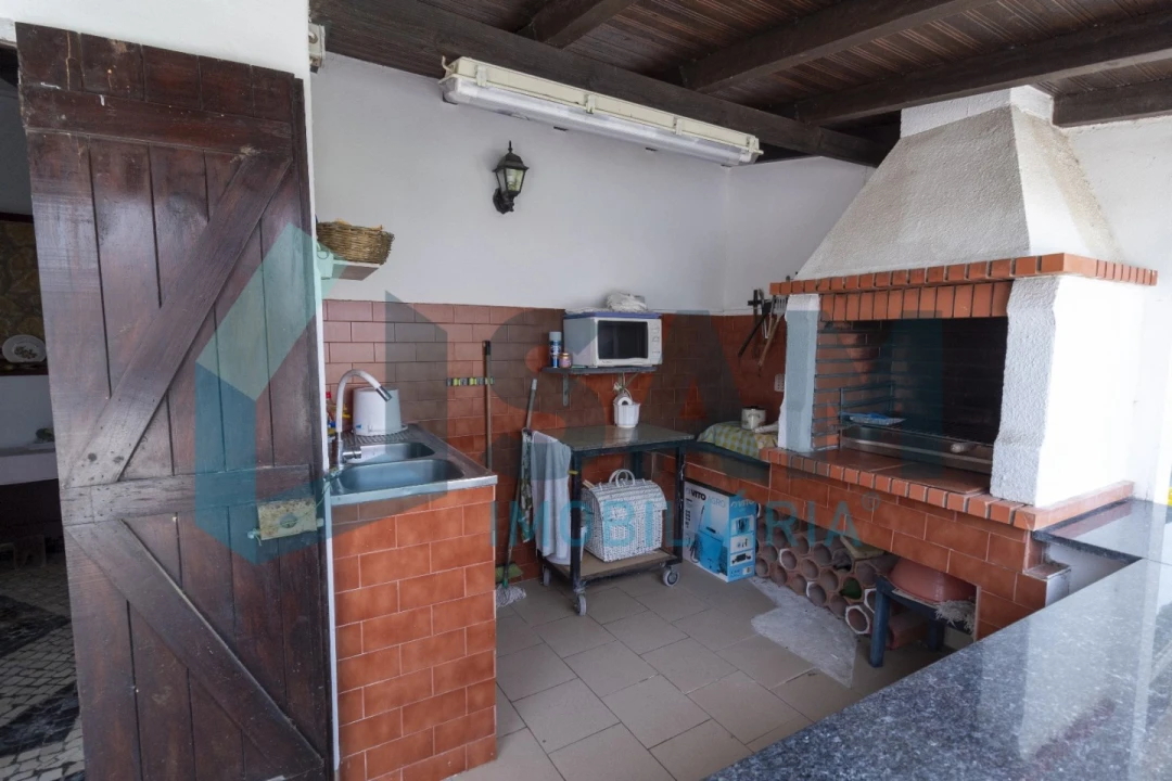 Quinta T4 para Venda em Miragaia e Marteleira Foto 33