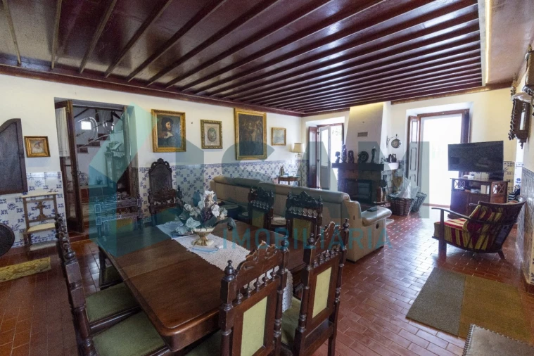 Quinta T4 para Venda em Miragaia e Marteleira Foto 5