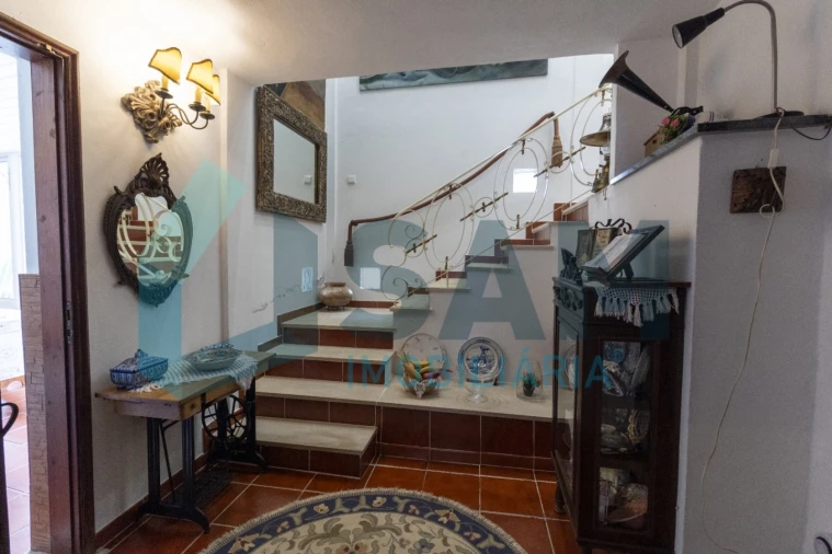 Quinta T4 para Venda em Miragaia e Marteleira Foto 18