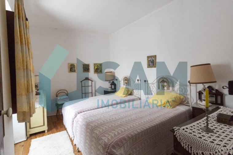 Quinta T4 para Venda em Miragaia e Marteleira Foto 28