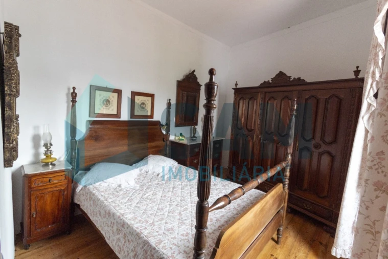 Quinta T4 para Venda em Miragaia e Marteleira Foto 29