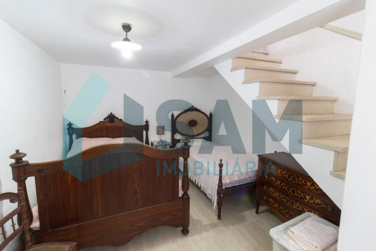 Quinta T4 para Venda em Miragaia e Marteleira Foto 51