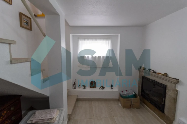 Quinta T4 para Venda em Miragaia e Marteleira Foto 52