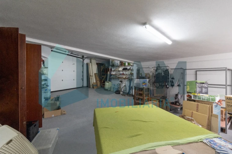 Quinta T4 para Venda em Miragaia e Marteleira Foto 54