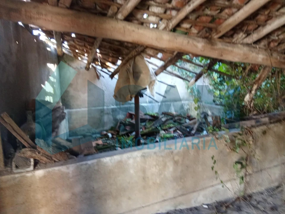 Moradia T2 para Venda em Carvoeira e Carmões Foto 5