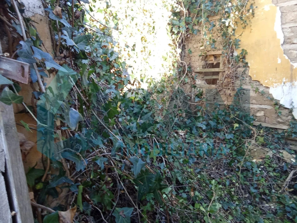 Moradia T2 para Venda em Carvoeira e Carmões Foto 11