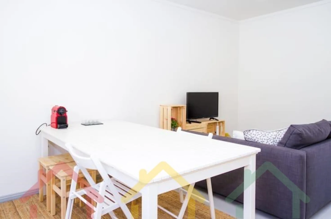 Apartamento T3 para Venda em Lordelo do Ouro e Massarelos Foto 2