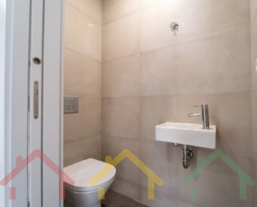 Apartamento T2 para Venda em Cedofeita, Santo Ildefonso, Sé, Miragaia, São Nicolau e Vitória Foto 8