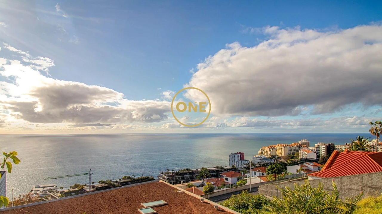 Moradia T4 para Venda em São Martinho Foto 7